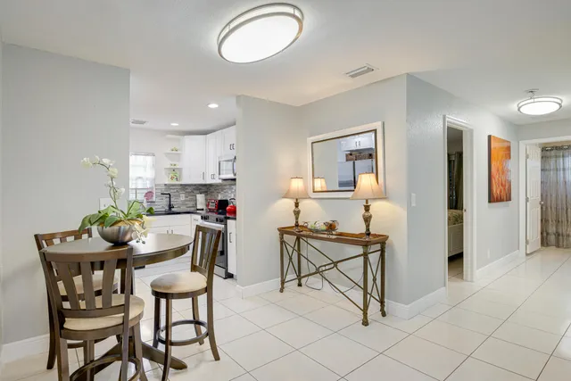 $3,100 | 441 20th Street, West Palm Beach, FL 33407