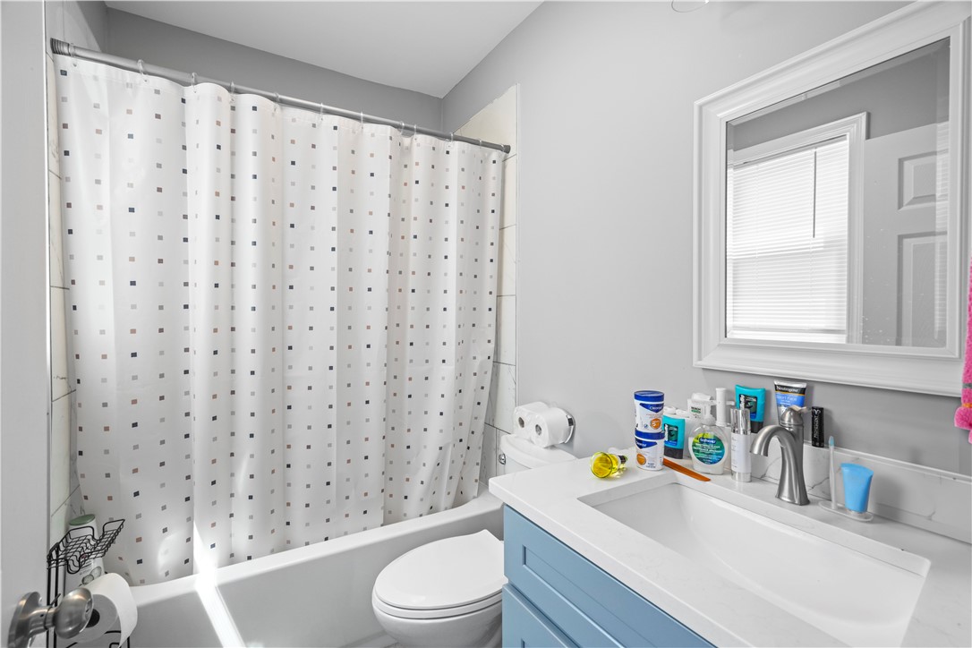 177 Logee Street Woonsocket, RI 02895 - Photo 10 of 18 Unit 2 Bathroom