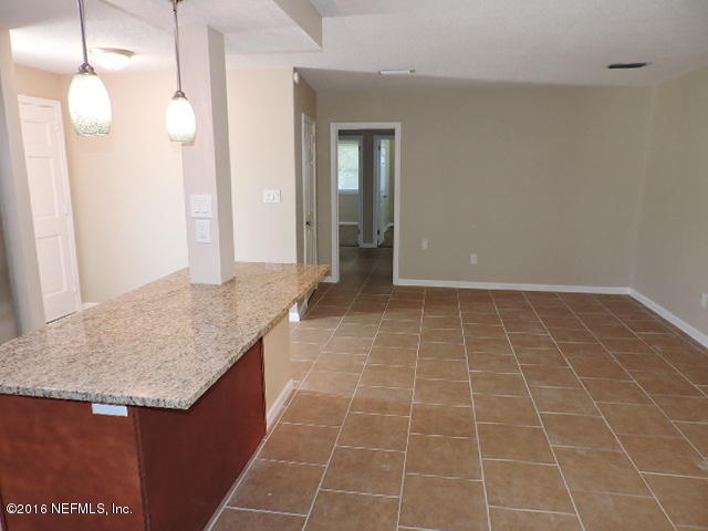 1204 Halifax Road Jacksonville, FL 32216 - Photo 9 of 28 Family room