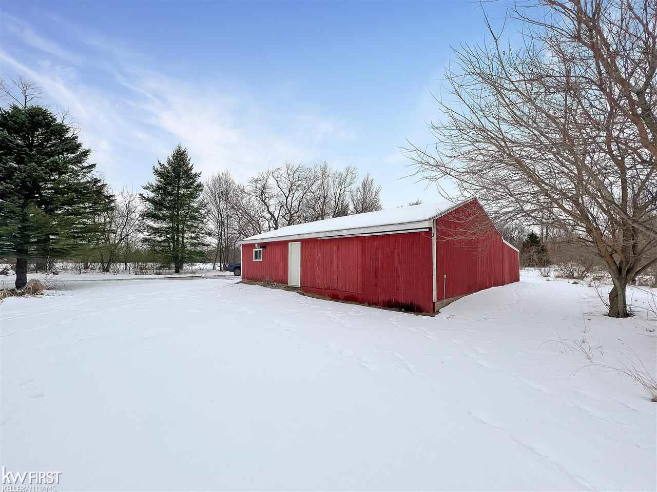 222 Pittsburg Road Owosso, MI 48867 - Photo 44 of 51 50065845-52.JPG