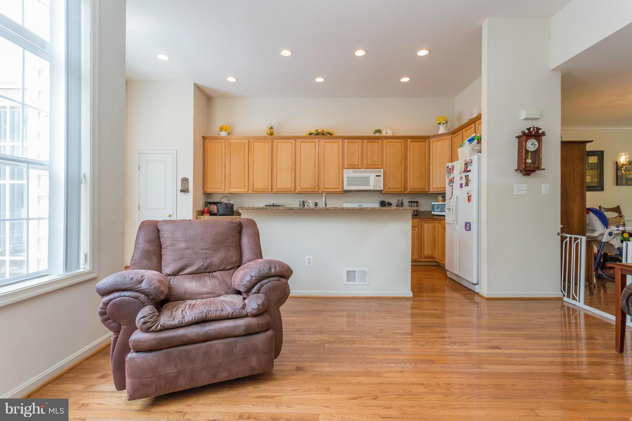 7368 Stream Bluff Way Springfield, VA 22153 - Photo 13 of 30 Interior (General)