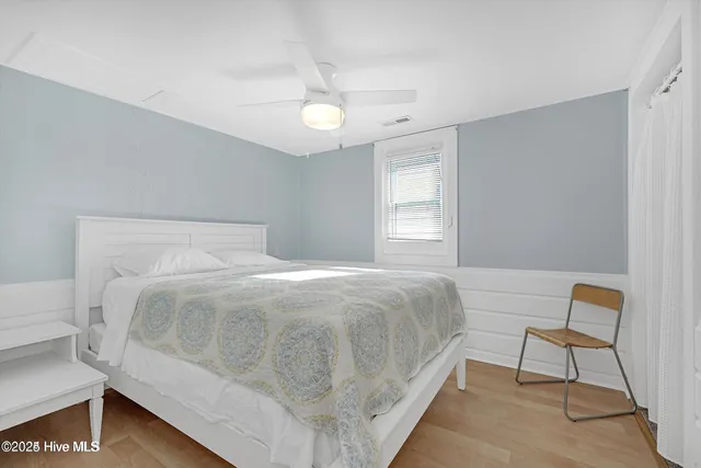 $2,400 | 714 Canal Drive, Carolina Beach, NC 28428