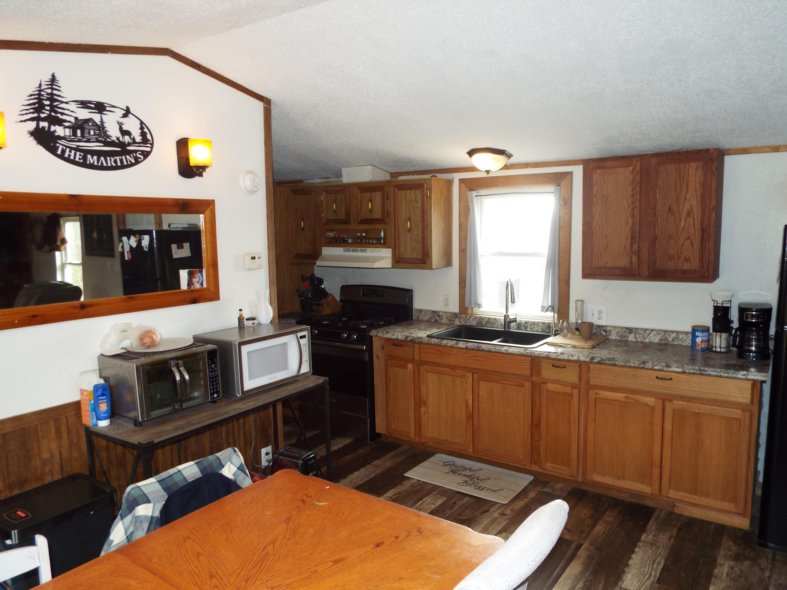 14435 Vischer Road Addison, MI 49220 - Photo 3 of 35 DSCF2008