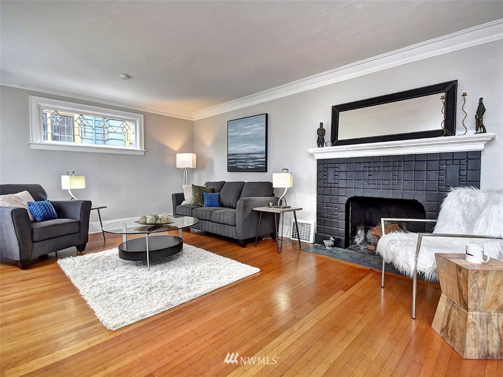 522 North 68th Street Seattle, WA 98103 - Photo 2 of 25 Gallery Image 2