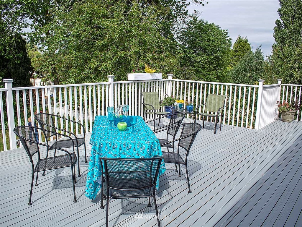 522 North 68th Street Seattle, WA 98103 - Photo 12 of 25 Gallery Image 12
