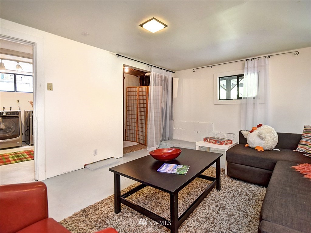 522 North 68th Street Seattle, WA 98103 - Photo 22 of 25 Gallery Image 22