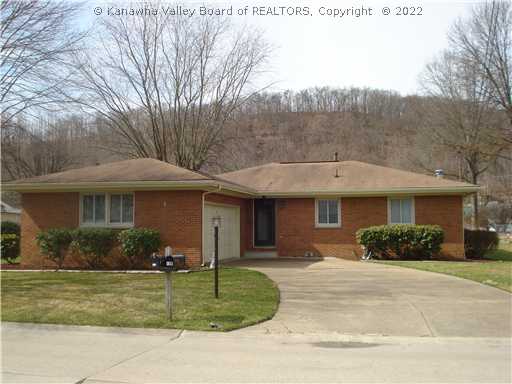 126 Seneca Circle Winfield, WV 25213 - Photo 1 of 8 Exterior Front.
