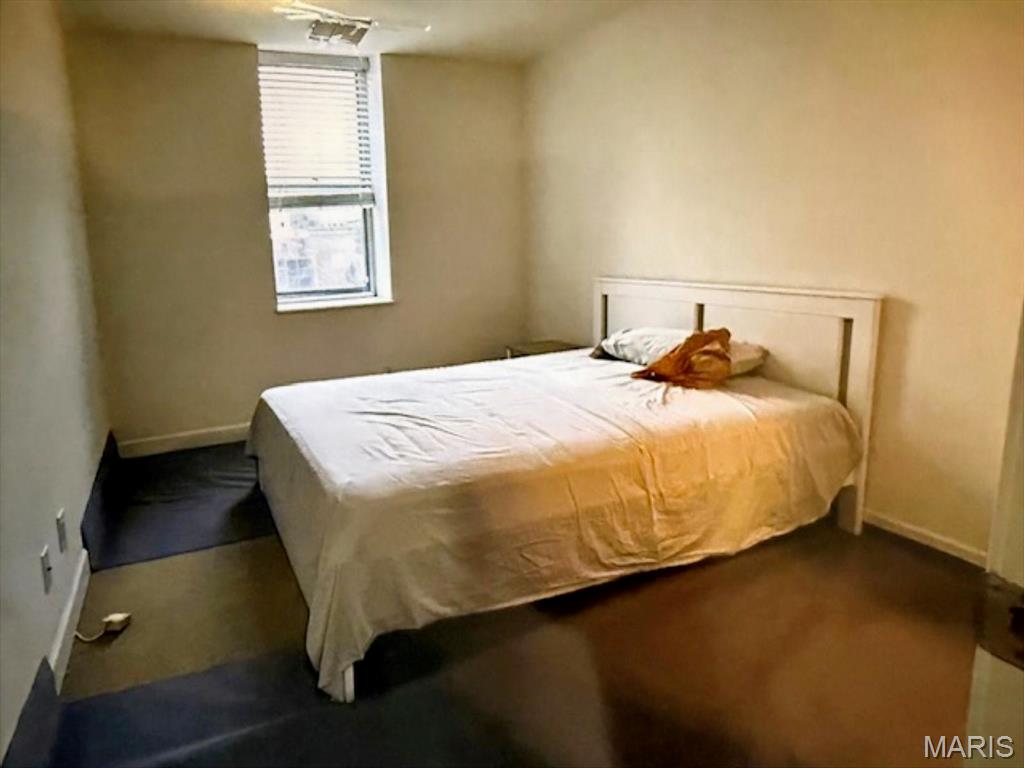 5696 Kingsbury Avenue, Unit 302 St. Louis, MO 63112 - Photo 5 of 6