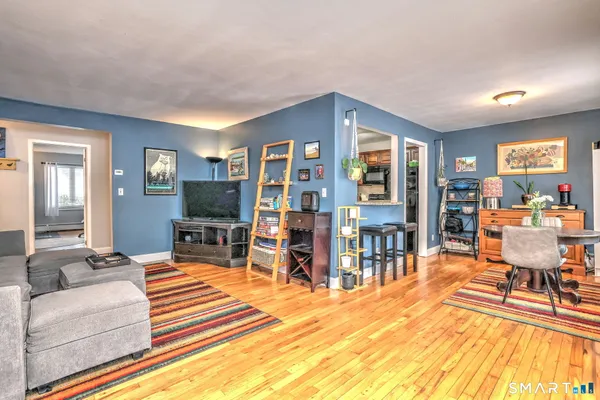 $275,000 | 135 Florence Road, Unit 1A, Branford, CT 06405