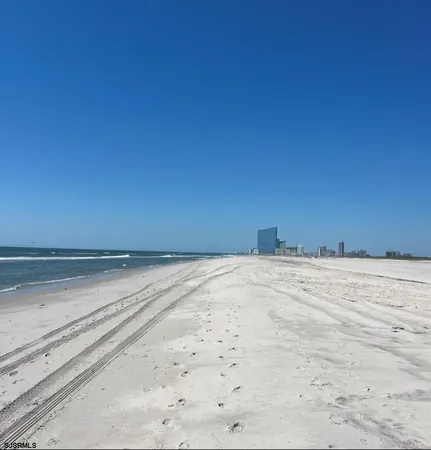 $2,500 | 323 44th Street South, Unit 106, Brigantine, NJ 08203