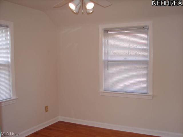 1215 Dorsh Road Cleveland, OH 44121 - Photo 16 of 19