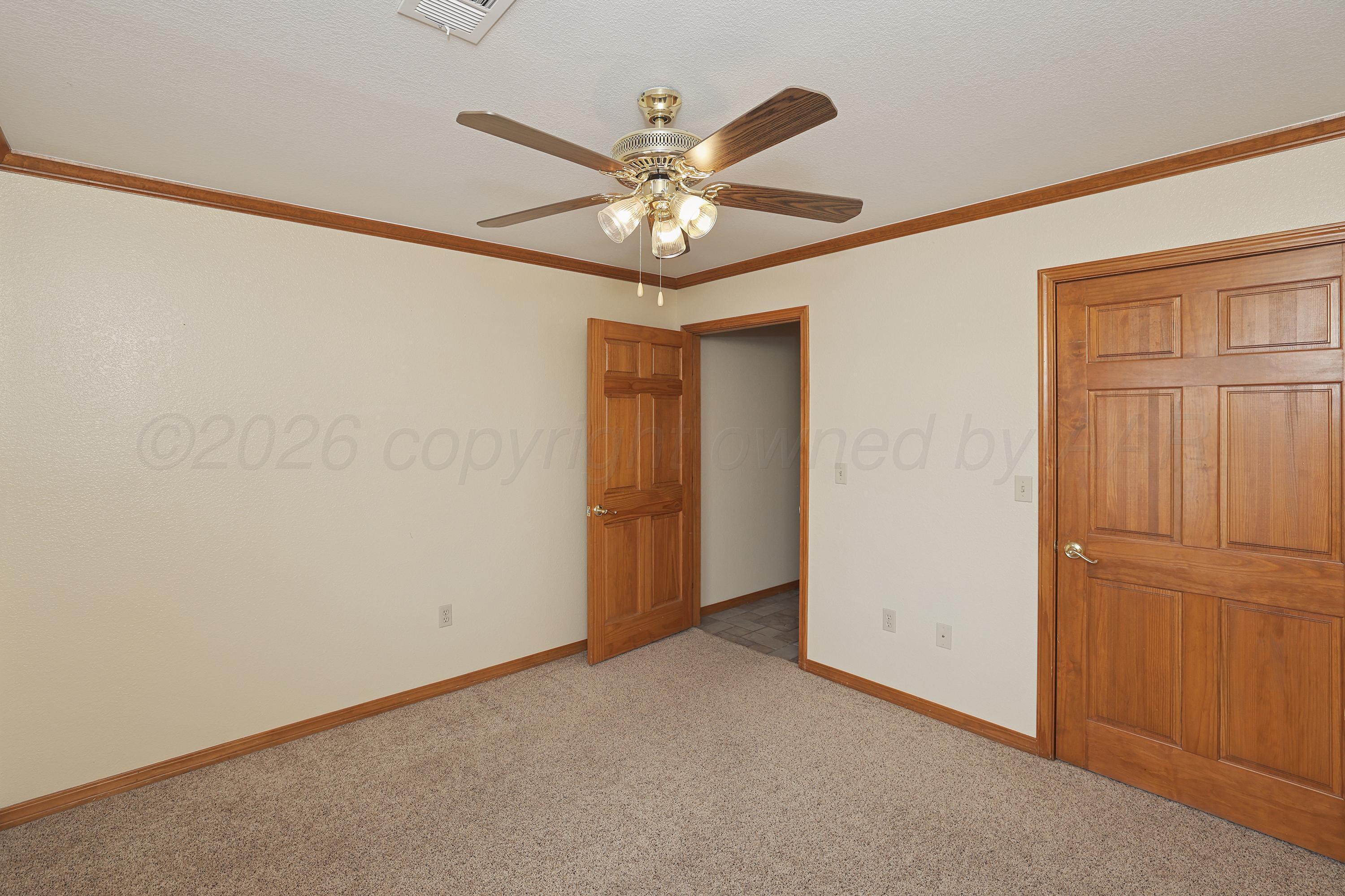 474 West Plantation Road Amarillo, TX 79118 - Photo 22 of 43 24-2nd Bedroom