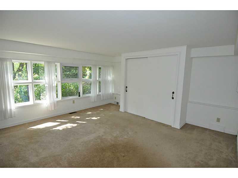 735 Field Club Road Pittsburgh, PA 15238 - Photo 5 of 24 Master Bedroom.