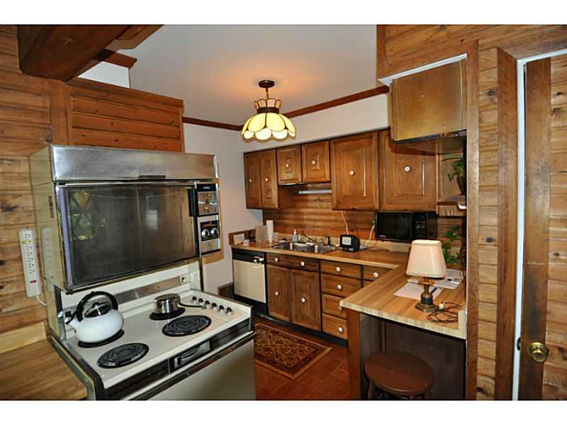 735 Field Club Road Pittsburgh, PA 15238 - Photo 9 of 24 Kitchen.