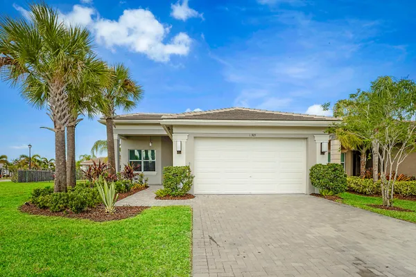 $529,500 | 11905 Southwest Seaway Street, Port St. Lucie, FL 34987