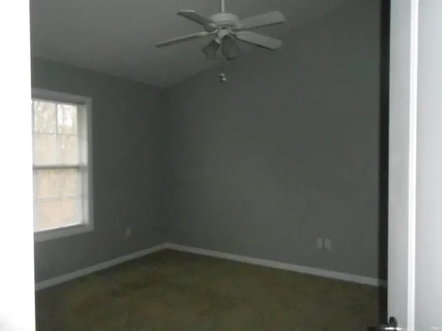 $1,500 | 1250 West Adams Hill Circle, Unit 201, Bloomington, IN 47403