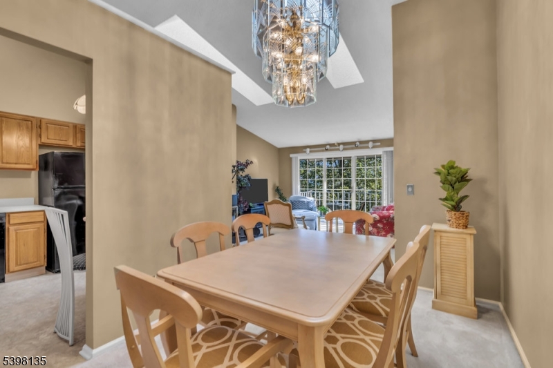 212 Larch Lane Mahwah, NJ 07430 - Photo 11 of 29