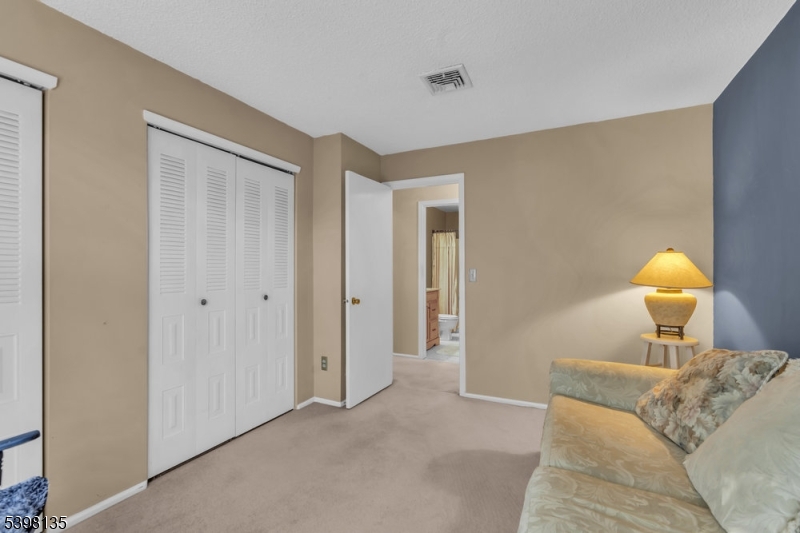 212 Larch Lane Mahwah, NJ 07430 - Photo 22 of 29