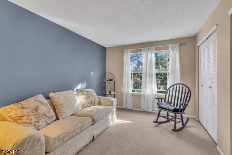 212 Larch Lane Mahwah, NJ 07430 - Photo 23 of 29