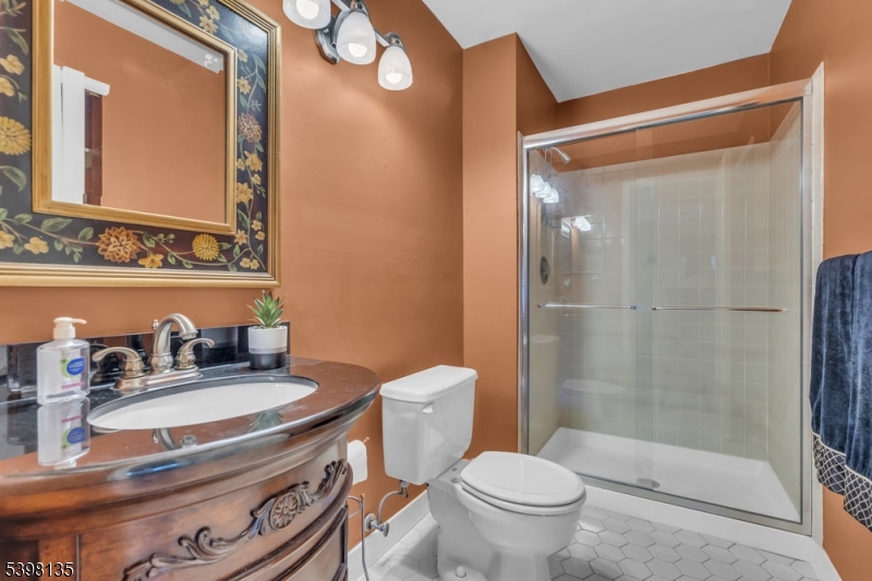 212 Larch Lane Mahwah, NJ 07430 - Photo 26 of 29