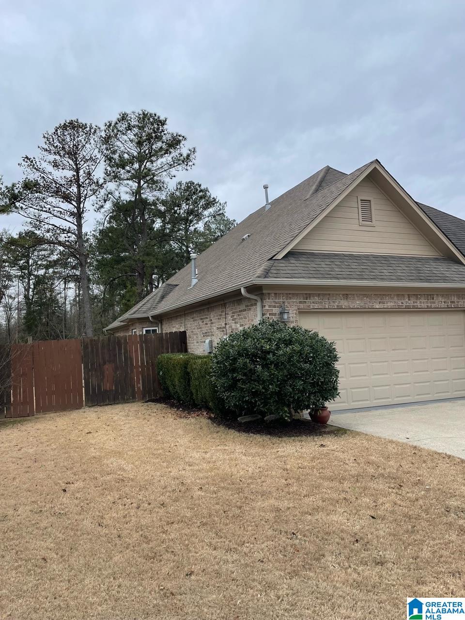 105 Lakeside Circle Pelham, AL 35124 - Photo 5 of 36
