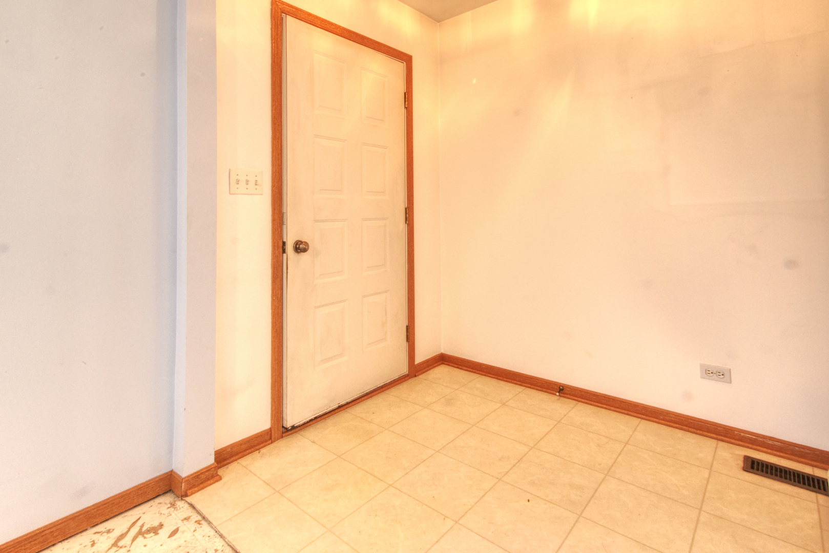 2103 Olde Mill Road Plainfield, IL 60586 - Photo 3 of 21 a view of empty room with wooden floor