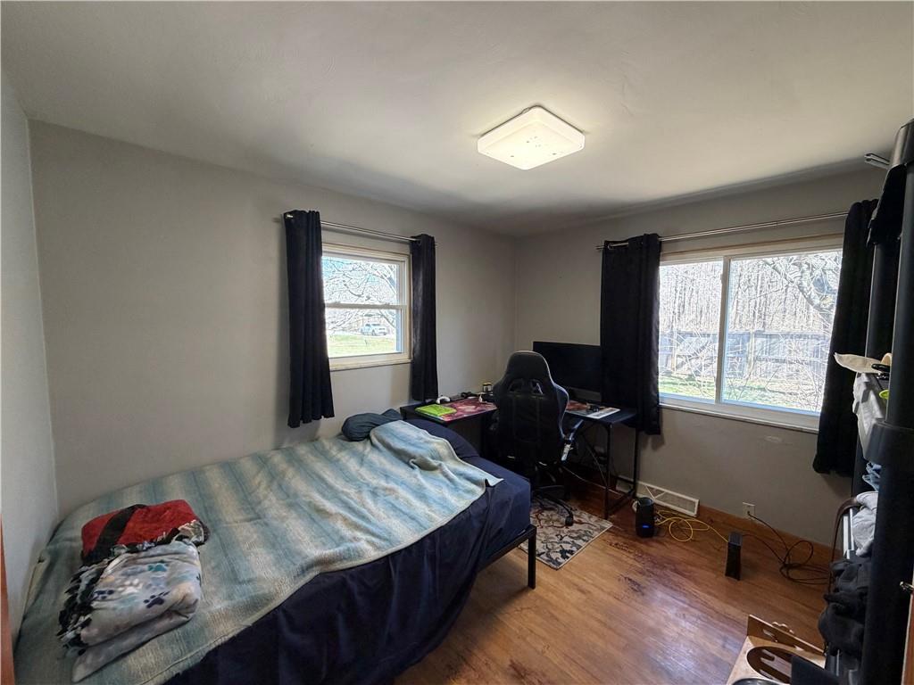 1051 South Lake Road Mercer, PA 16137 - Photo 25 of 43 2nd bedroom - 1st floor