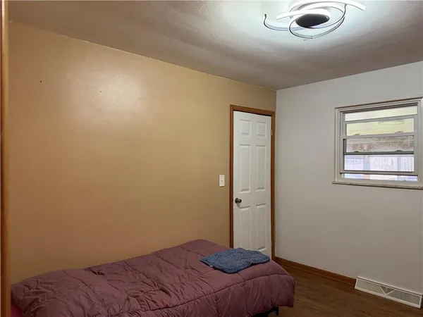$285,000 | 1051 South Lake Road, Mercer, PA 16137