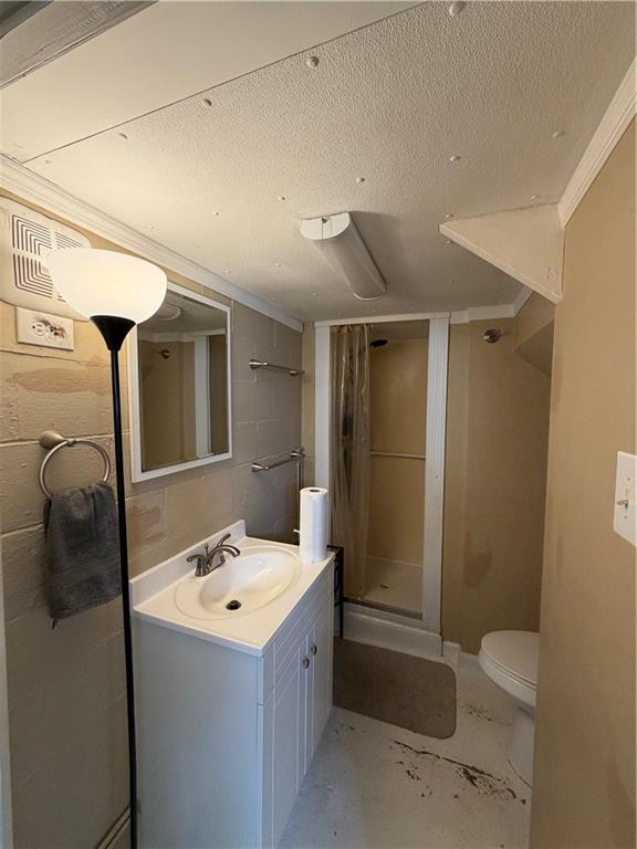 1051 South Lake Road Mercer, PA 16137 - Photo 34 of 43 Full bathroom - basement