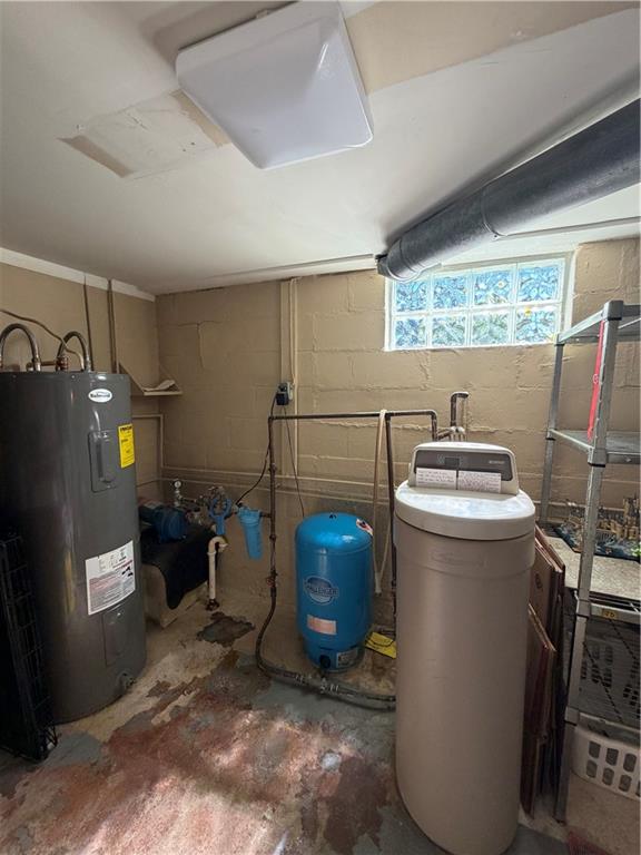 1051 South Lake Road Mercer, PA 16137 - Photo 42 of 43 Well equipment & water heater