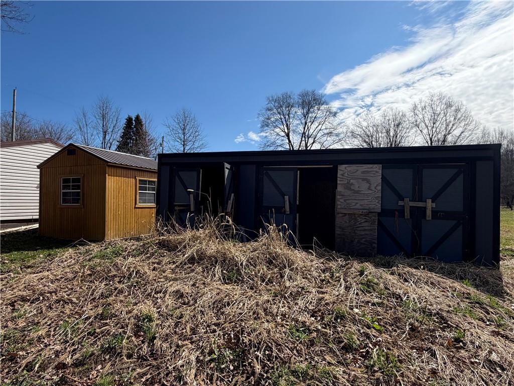 1051 South Lake Road Mercer, PA 16137 - Photo 6 of 43 Out building- 3 stall