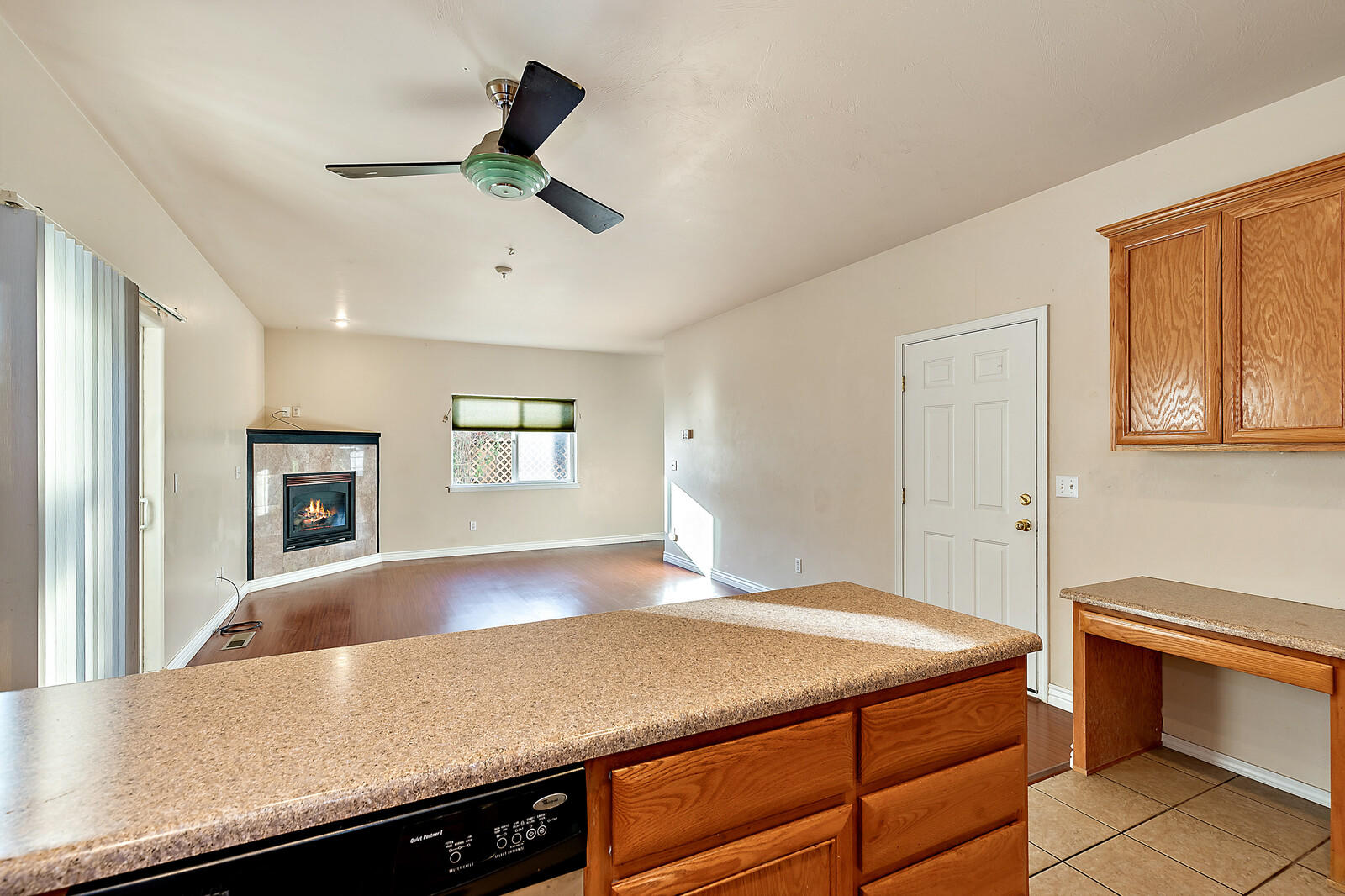 600 Shadow Way Central Point, OR 97502 - Photo 13 of 37 14_SW_14_mls