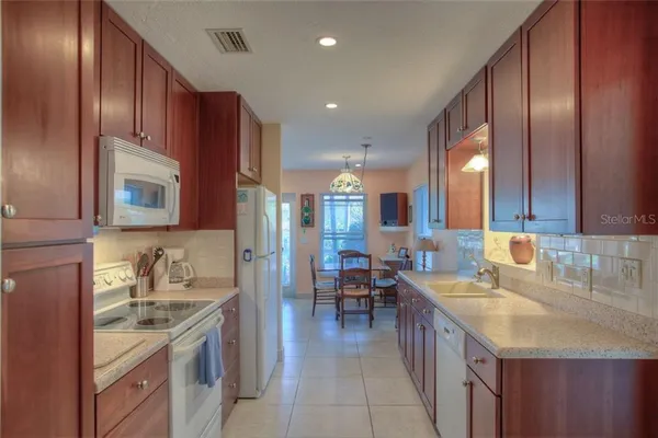 $4,950 | Undisclosed Address, Bradenton, FL 34209