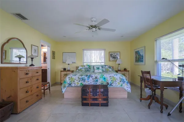 $4,950 | Undisclosed Address, Bradenton, FL 34209