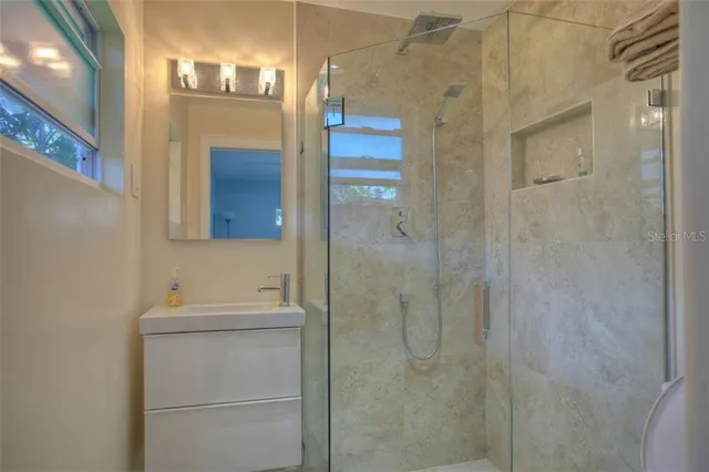 $4,950 | Undisclosed Address, Bradenton, FL 34209