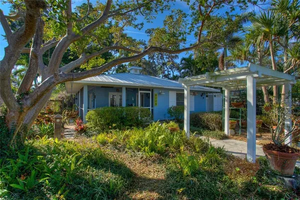$4,950 | Undisclosed Address, Bradenton, FL 34209