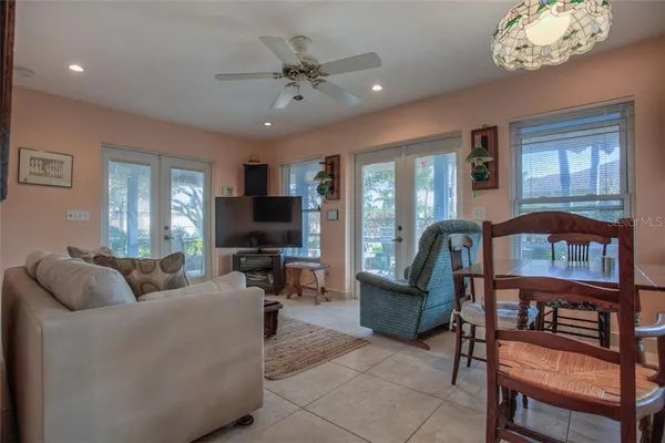 $4,950 | Undisclosed Address, Bradenton, FL 34209
