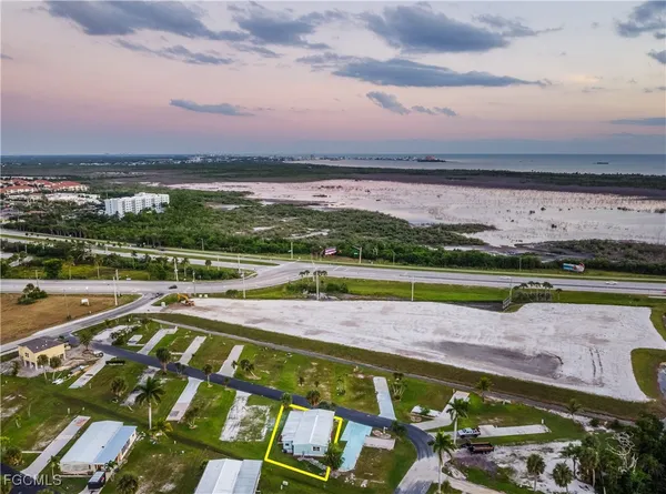 $180,000 | 13670 Dowitcher Drive, Fort Myers, FL 33908