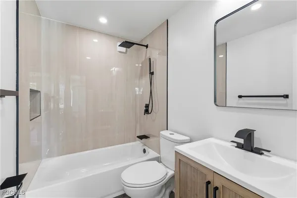 $180,000 | 13670 Dowitcher Drive, Fort Myers, FL 33908