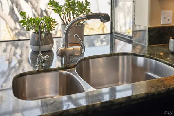 $2,800,000 | 21108 Pelican Loop, Bodega Bay, CA 94923