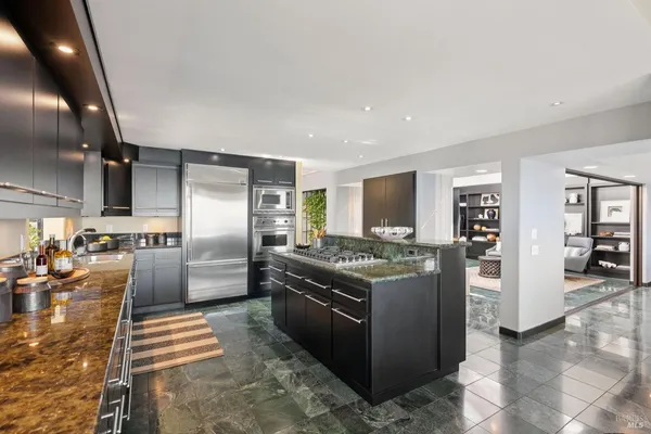 $2,800,000 | 21108 Pelican Loop, Bodega Bay, CA 94923