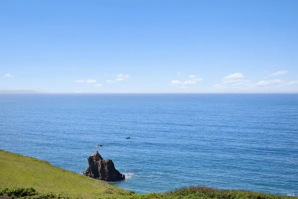 $2,800,000 | 21108 Pelican Loop, Bodega Bay, CA 94923