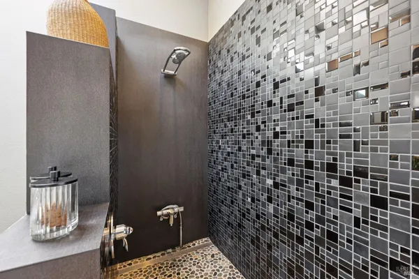 $2,800,000 | 21108 Pelican Loop, Bodega Bay, CA 94923