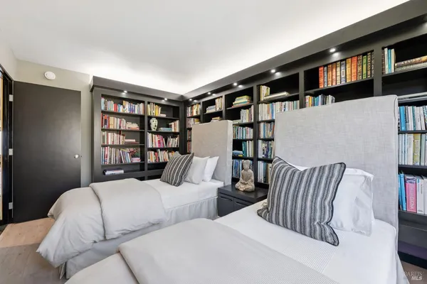 $2,800,000 | 21108 Pelican Loop, Bodega Bay, CA 94923