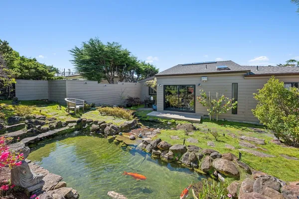 $2,800,000 | 21108 Pelican Loop, Bodega Bay, CA 94923