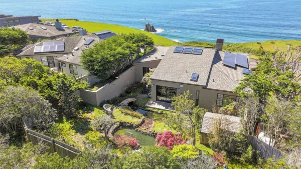 $2,800,000 | 21108 Pelican Loop, Bodega Bay, CA 94923