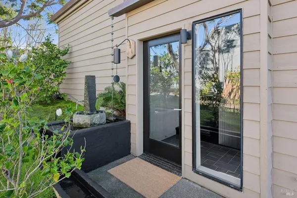 $2,800,000 | 21108 Pelican Loop, Bodega Bay, CA 94923