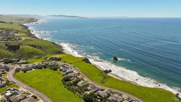 $2,800,000 | 21108 Pelican Loop, Bodega Bay, CA 94923