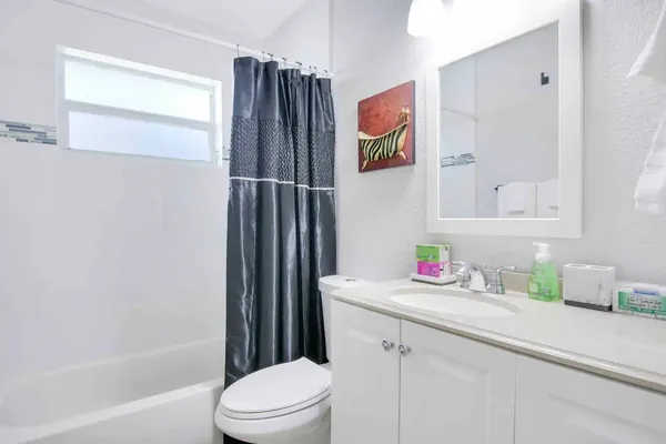 $3,850 | 19185 Southeast Homewood Avenue, Jupiter, FL 33469