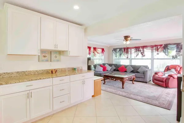 $3,850 | 19185 Southeast Homewood Avenue, Jupiter, FL 33469